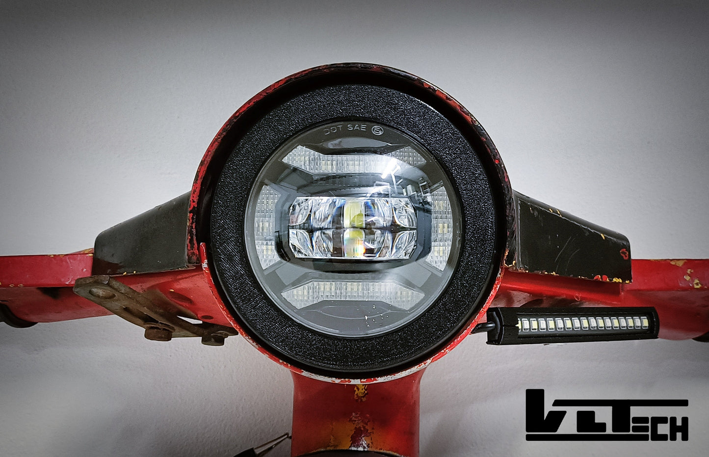 Fanale led PK "futuristico"